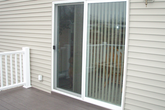 Lomita-screen-door-repair